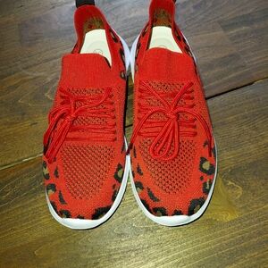 Stylish Red Leopard Women's Athletic Shoes